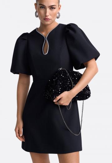 Короткое платье