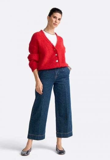 Короткие джинсы