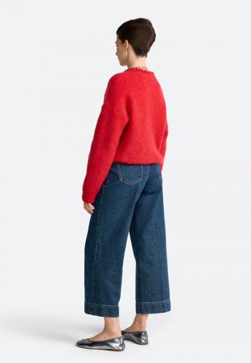 Короткие джинсы