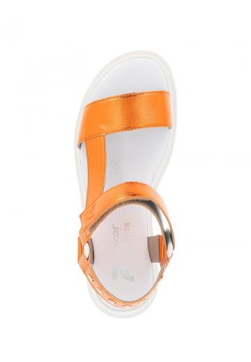 Босоножки на танкетке