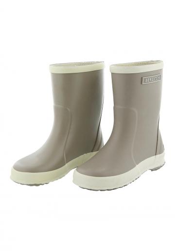 Резиновые сапоги