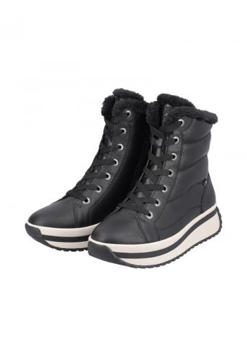 Зимние ботинки