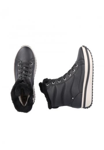 Зимние ботинки