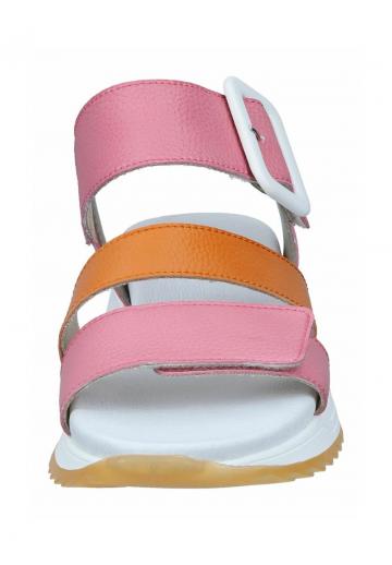 Босоножки на танкетке