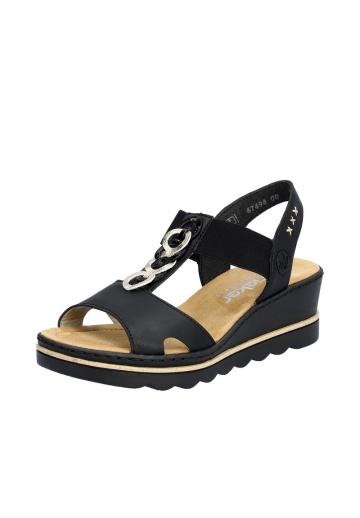 Босоножки на танкетке