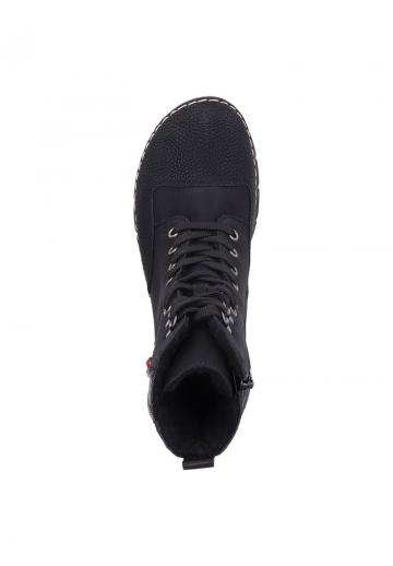 Ботинки на шнуровке