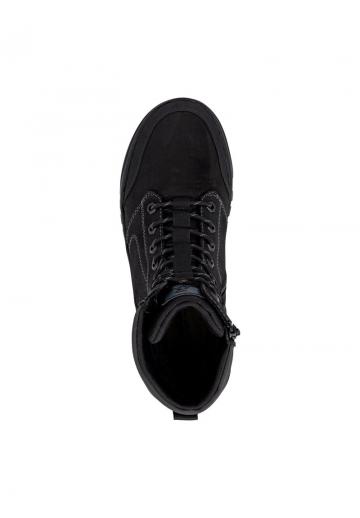 Ботинки на шнуровке