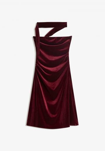 Платье без бретелек