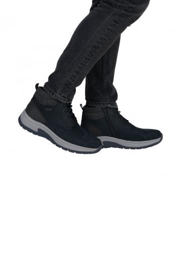 Зимние ботинки