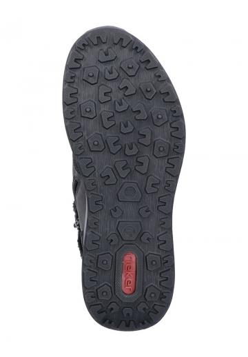 Сапожки на танкетке