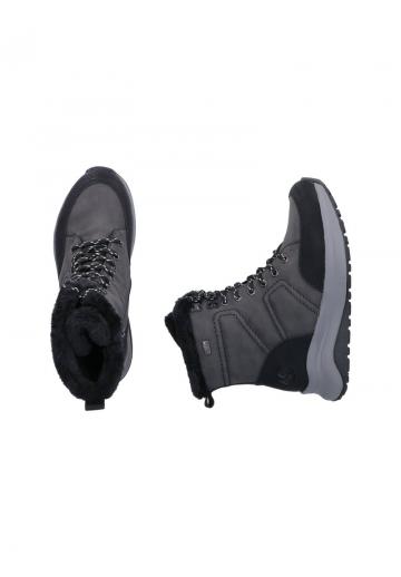 Сапожки на танкетке