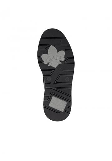 Зимние ботинки