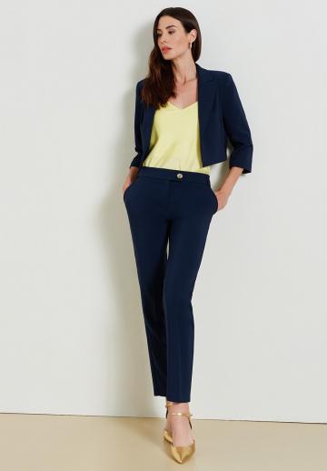 Короткий блейзер