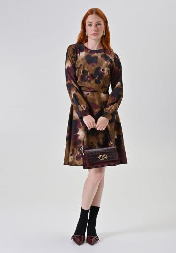 Короткое платье