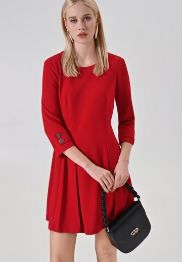 Короткое платье