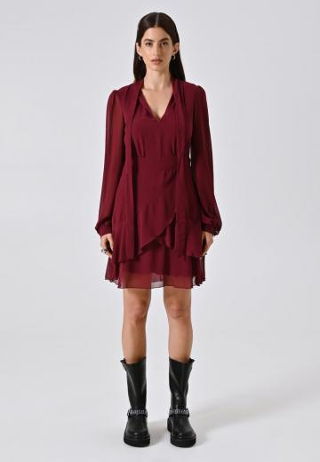 Короткое платье