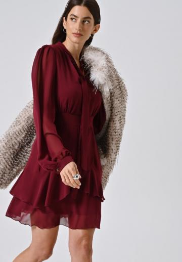 Короткое платье