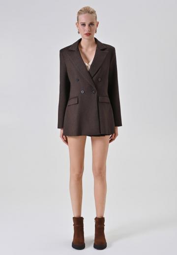 Блейзер с накладными карманами