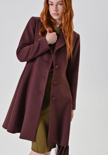 Короткое пальто