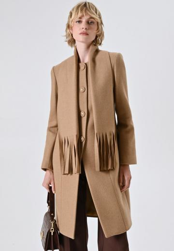 Короткое пальто