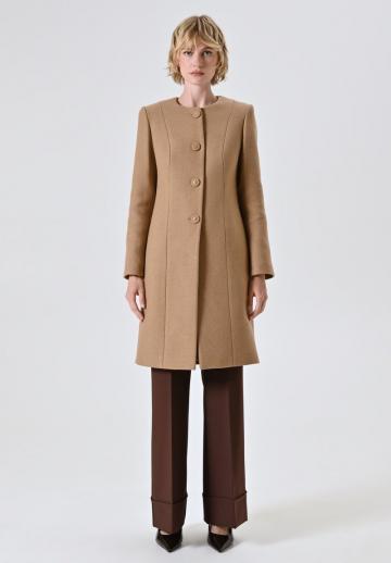 Короткое пальто