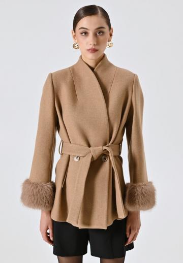 Короткое пальто