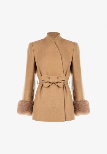 Короткое пальто