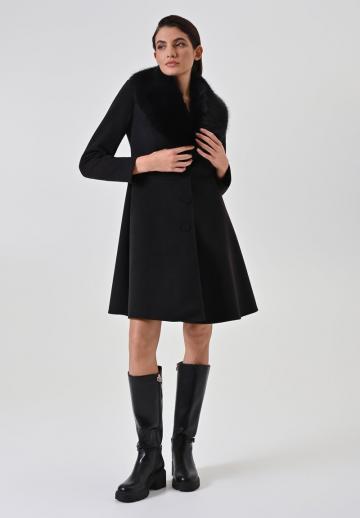 Короткое пальто