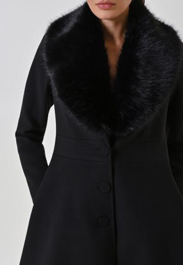 Короткое пальто