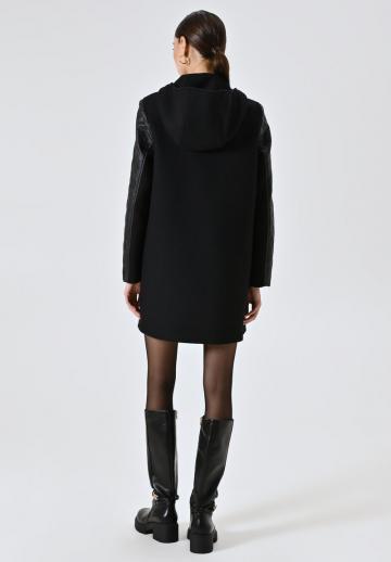 Короткое пальто