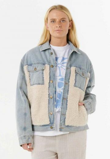 Джинсовая куртка