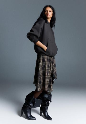 Пуловер с капюшоном