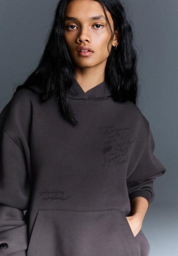 Пуловер с капюшоном