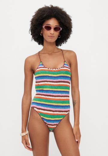 Слитный купальник