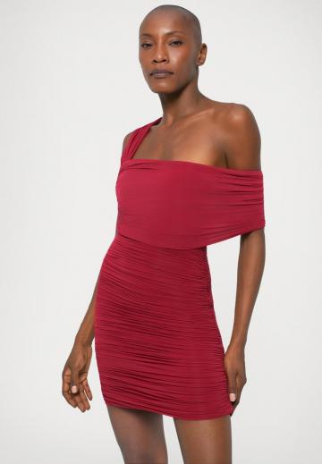 Коктейльное платье