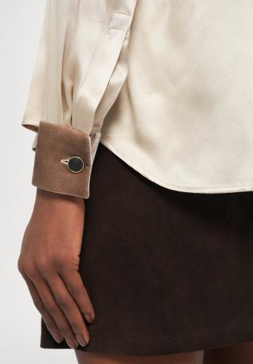 Атласная блузка