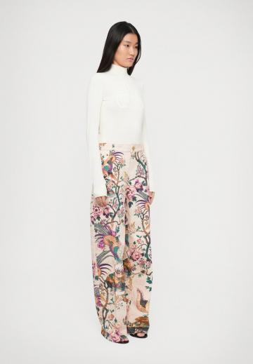 Джинсы бойфренда