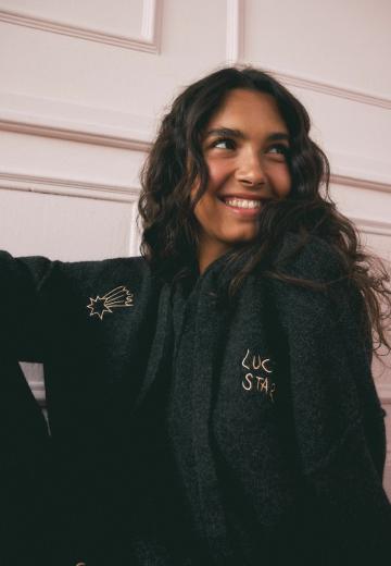 Пуловер с капюшоном