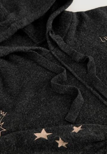 Пуловер с капюшоном