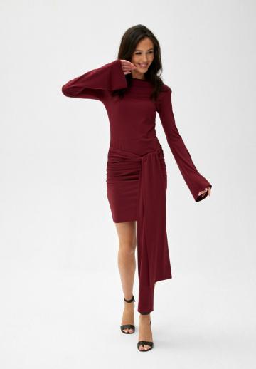 Платье футляр