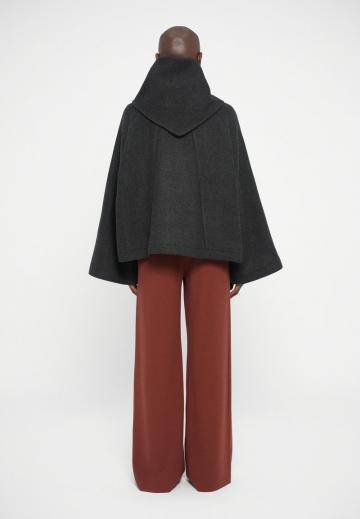 Короткое пальто