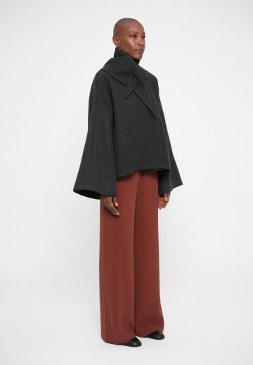 Короткое пальто