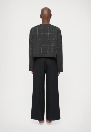 Короткая куртка