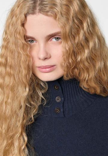 Вязаное платье