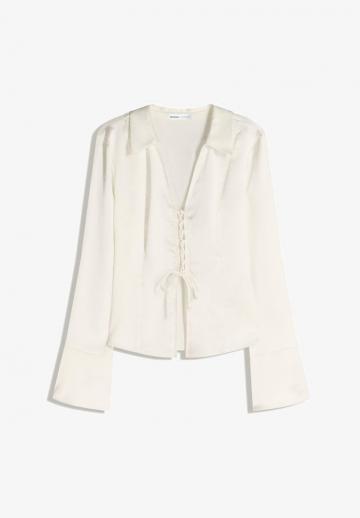 Атласная блузка