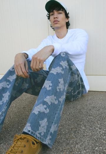 Прямые джинсы