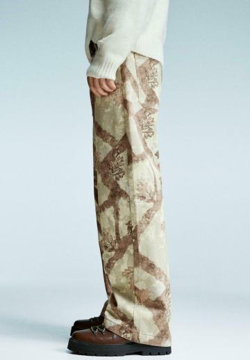 Прямые джинсы