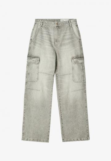 Свободные джинсы