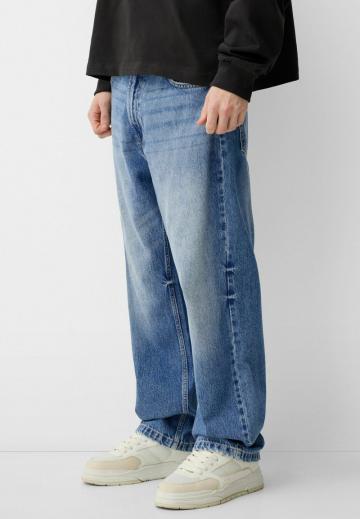 Свободные джинсы