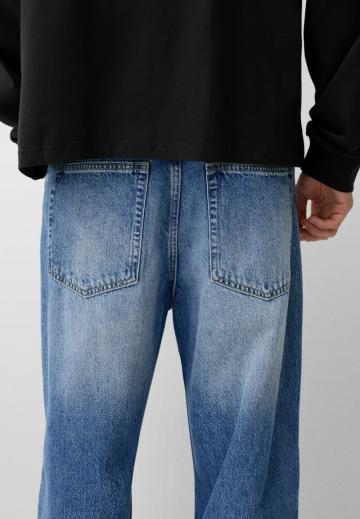 Свободные джинсы